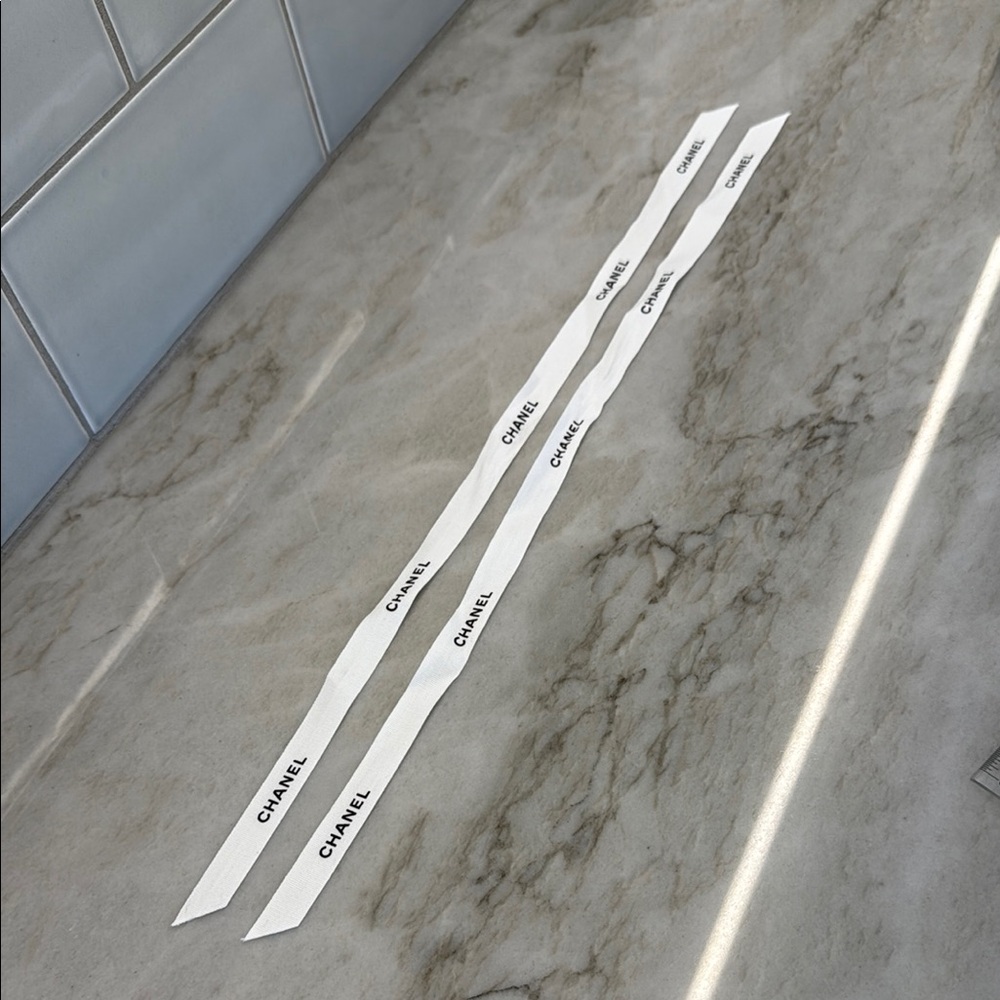 Chanel White Ribbons Set - Picture 2 of 4